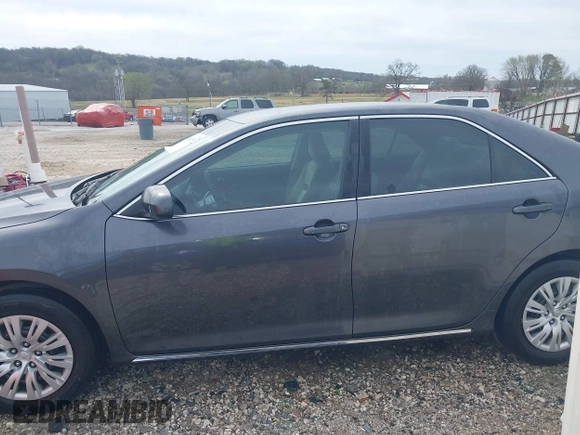 2012 Toyota Camry L z VIN 4T4BF1FK2CR163236, wystawiony jako IAAI lot #41859259 z przebiegiem 62 935 mil mil oraz . Historia ofert i sprzedaży dostępna na DreamBid. Obrazek 14.