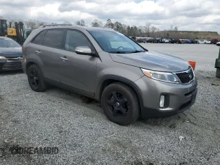 2014 Kia Sorento LX with VIN 5XYKT4A7XEG479998, listed as a Copart auction lot 50444815 with 90,852 mi miles and Salvage Title. Bid and sale history available at carsss.com. Image 4.