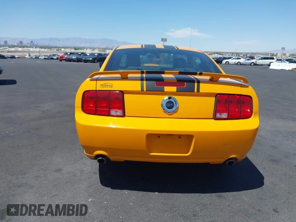2008 Ford Mustang GT Deluxe with VIN 1ZVHT82H985189609, listed as a IAAI auction lot 42025596 with Not Provided miles and . Bid and sale history available at carsss.com. Image 15.