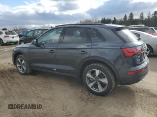 2024 Audi Q5 Komfort with VIN WA1AAAFY4R2109142, listed as a Copart auction lot 84029244 with 28 mi miles and Non Repairable. Bid and sale history available at carsss.com. Image 2.