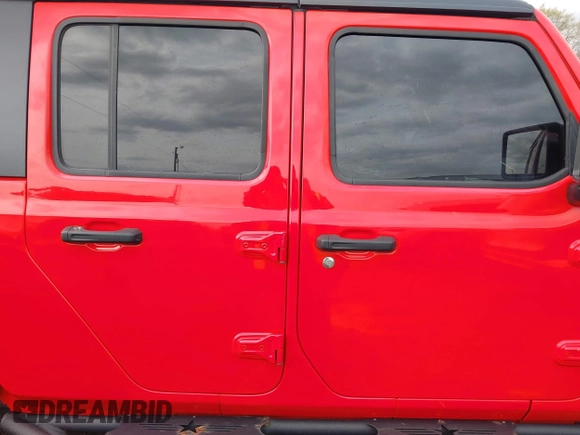 2021 Jeep Gladiator Freedom z VIN 1C6HJTAG0ML547293, wystawiony jako IAAI lot #41926067 z przebiegiem 57 696 mil mil oraz . Historia ofert i sprzedaży dostępna na DreamBid. Obrazek 12.