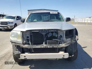 2010 Toyota Tacoma z VIN 5TEUU4EN1AZ740210, wystawiony jako Copart lot #58001235 z przebiegiem 126 682 mil mil oraz Szkoda całkowita • Salvage title. Historia ofert i sprzedaży dostępna na DreamBid. Obrazek 5.