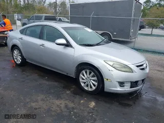 2011 Mazda Mazda6 i Touring with VIN 1YVHZ8CH8B5M02633, listed as a IAAI auction lot 41869925 with 176,156 mi miles. Bid and sale history available at carsss.com. Image 1.