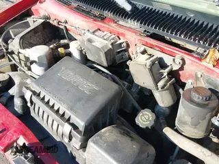 1999 Chevrolet Astro с VIN 1GNEL19W6XB104010, выставлен на аукционе IAAI как лот 41403240 с пробегом 96 904 миль миль и . История ставок и продаж доступна на DreamBid. Изображение 20.