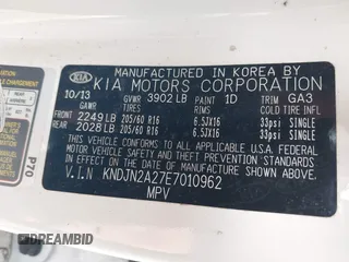 2014 Kia Soul with VIN KNDJN2A27E7010962, listed as a IAAI auction lot 42024098 with 97,370 mi miles. Bid and sale history available at carsss.com. Image 9.