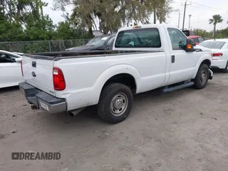 2016 Ford Super Duty F-250 SRW XL with VIN 1FTBF2A68GEB66947, listed as a IAAI auction lot 41618172 with 136,009 mi miles. Bid and sale history available at carsss.com. Image 4.