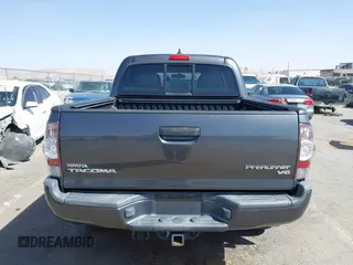 2014 Toyota Tacoma PreRunner with VIN 3TMJU4GN0EM164077, listed as a IAAI auction lot 41712542 with 69,443 mi miles. Bid and sale history available at carsss.com. Image 16.