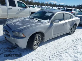 2014 Dodge Charger SXT with VIN 2C3CDXJG2EH135638, listed as a IAAI auction lot 41557427 with 83,536 mi miles. Bid and sale history available at carsss.com. Image 17.