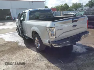 2015 Ford F-150 XL with VIN 1FTEX1CP1FKE81373, listed as a IAAI auction lot 42176024 with 186,808 mi miles. Bid and sale history available at carsss.com. Image 3.