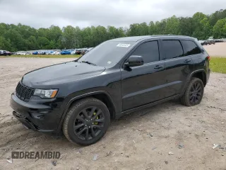 2017 Jeep Grand Cherokee Altitude z VIN 1C4RJFAG8HC946604, wystawiony jako Copart lot #56545545 z przebiegiem 113 842 mil mil oraz Szkoda całkowita • Salvage title. Historia ofert i sprzedaży dostępna na DreamBid. Obrazek 1.