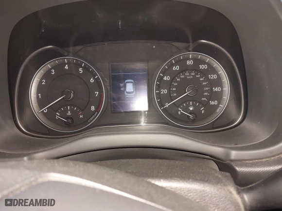 2020 Hyundai Kona SE with VIN KM8K1CAA0LU474165, listed as a IAAI auction lot 41354488 with 106,918 mi miles. Bid and sale history available at carsss.com. Image 7.
