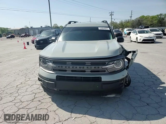 2022 Ford Bronco Sport Big Bend z VIN 3FMCR9B64NRE04995, wystawiony jako Copart lot #53064825 z przebiegiem 32 739 mil mil oraz Czysty tytuł • Clean title. Historia ofert i sprzedaży dostępna na DreamBid. Obrazek 12.