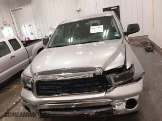 2007 Toyota Tundra SR5 with VIN 5TFBV54177X024209, listed as a IAAI auction lot 41875943 with 198,852 mi miles. Bid and sale history available at carsss.com. Image 13.