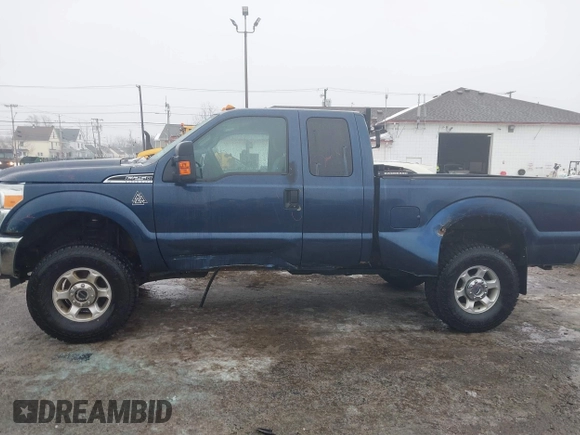 2016 Ford Super Duty F-250 SRW XLT with VIN 1FT7X2B61GEB47125, listed as a IAAI auction lot 41473078 with 185,112 mi miles. Bid and sale history available at carsss.com. Image 14.