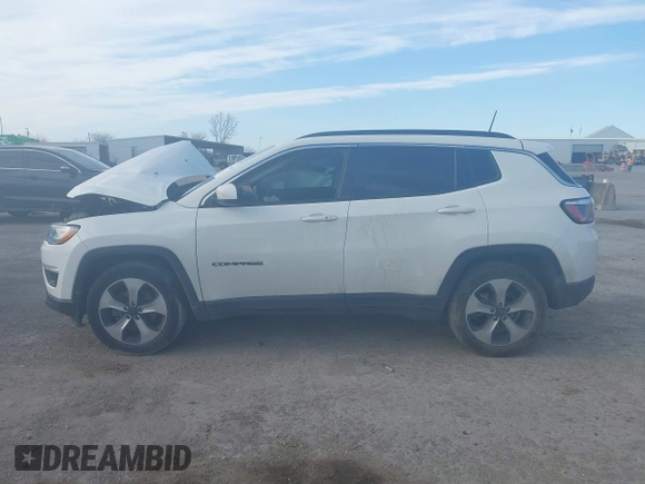 2018 Jeep Compass Latitude z VIN 3C4NJCBBXJT123876, wystawiony jako IAAI lot #41706267 z przebiegiem 69 981 mil mil oraz . Historia ofert i sprzedaży dostępna na DreamBid. Obrazek 14.