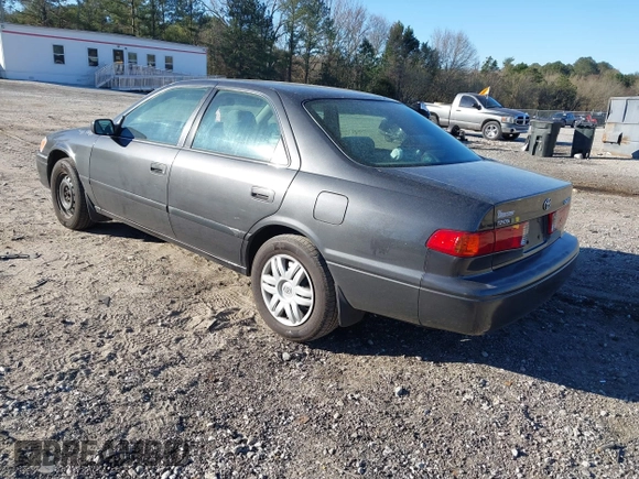 2001 Toyota Camry CE with VIN 4T1BG22K41U842473, listed as a IAAI auction lot 41858322 with 203,696 mi miles. Bid and sale history available at carsss.com. Image 3.