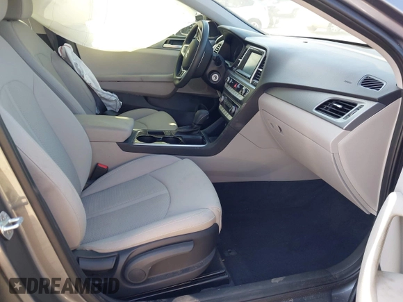2019 Hyundai Sonata SE with VIN 5NPE24AFXKH812938, listed as a IAAI auction lot 42114418 with 24,014 mi miles and . Bid and sale history available at carsss.com. Image 5.