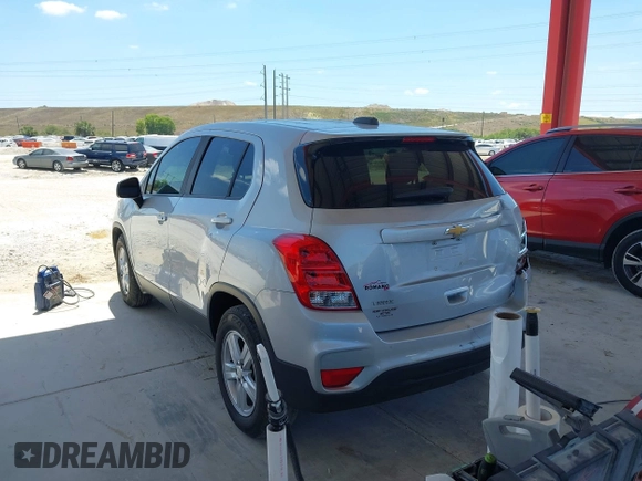 2020 Chevrolet Trax LS with VIN 3GNCJKSB6LL213456, listed as a IAAI auction lot 42021444 with 100,330 mi miles and . Bid and sale history available at DreamBid. Image 3.