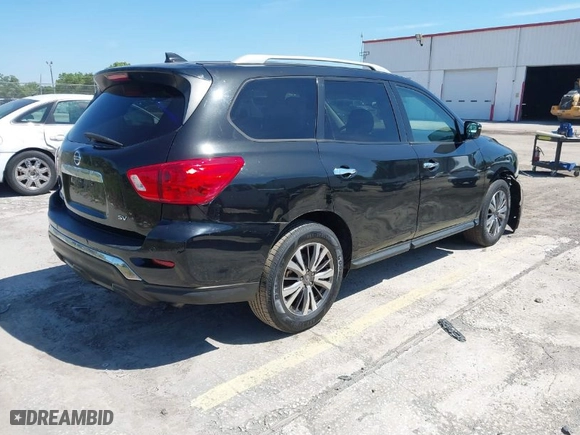 2019 Nissan Pathfinder SL with VIN 5N1DR2MN9KC599969, listed as a IAAI auction lot 41852389 with 186,285 mi miles. Bid and sale history available at carsss.com. Image 4.