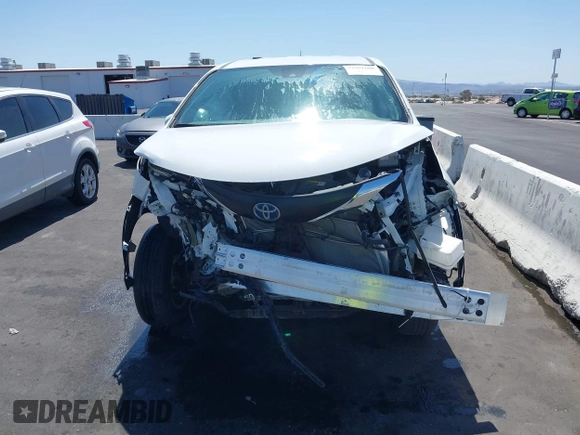 2022 Toyota Sienna LE с VIN 5TDKSKFC3NS070984, выставлен на аукционе IAAI как лот 41951686 с пробегом 10 846 миль миль и . История ставок и продаж доступна на DreamBid. Изображение 13.