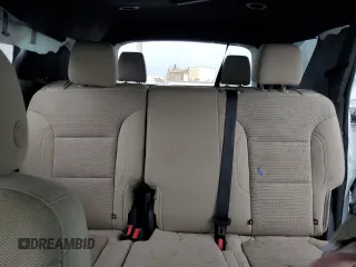 2023 Chevrolet Traverse LS z VIN 1GNERFKW3PJ343638, wystawiony jako Copart lot #57593185 z przebiegiem 20 270 mil mil oraz Szkoda całkowita • Salvage title. Historia ofert i sprzedaży dostępna na DreamBid. Obrazek 10.