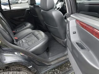 2004 Jeep Grand Cherokee Limited with VIN 1J8GW58N04C186548, listed as a IAAI auction lot 41949015 with 244,505 mi miles. Bid and sale history available at carsss.com. Image 8.
