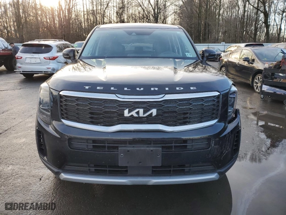 2022 Kia Telluride LX with VIN 5XYP2DHC2NG303815, listed as a Copart auction lot 85500094 with 17,786 mi miles and Salvage Title. Bid and sale history available at carsss.com. Image 5.