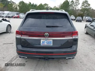 2024 Volkswagen Atlas SEL Premium R-Line with VIN 1V2FR2CA2RC574836, listed as a IAAI auction lot 41663458 with 15,527 mi miles and . Bid and sale history available at DreamBid. Image 17.