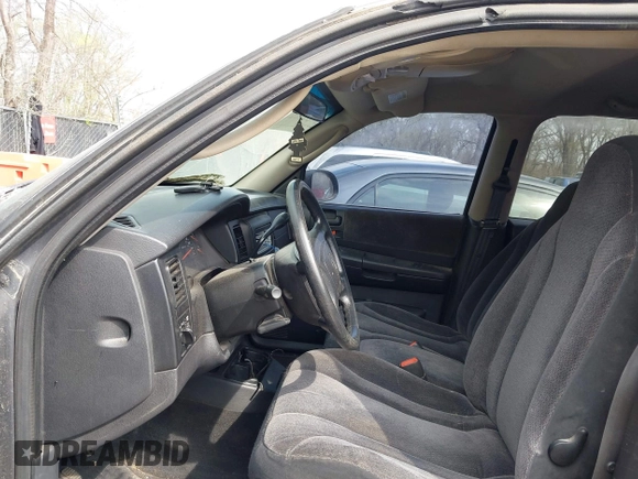 2002 Dodge Dakota Sport with VIN 1B7HG38N92S663249, listed as a IAAI auction lot 41912626 with 240,019 mi miles. Bid and sale history available at carsss.com. Image 5.