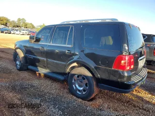 2005 Lincoln Navigator Luxury with VIN 5LMFU275X5LJ23976, listed as a Copart auction lot 81072744 with 156,541 mi miles and Salvage Title. Bid and sale history available at carsss.com. Image 2.