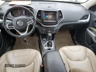 2018 Jeep Cherokee Limited with VIN 1C4PJMDX2JD535187, listed as a Copart auction lot 61587885 with 142,982 mi miles and Salvage title. Bid and sale history available at DreamBid. Image 8.