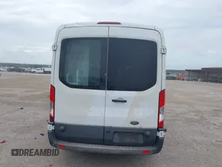 2016 Ford Transit z VIN 1FTBW2CG7GKA00930, wystawiony jako IAAI lot #42708963 z przebiegiem 232 205 mil mil oraz . Historia ofert i sprzedaży dostępna na DreamBid. Obrazek 17.