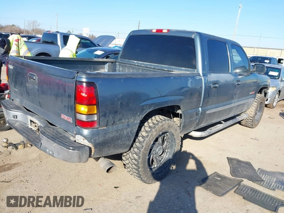 2006 GMC Sierra 1500 with VIN 2GTEC13N661293443, listed as a IAAI auction lot 41635774 with 371,965 mi miles and . Bid and sale history available at DreamBid. Image 4.