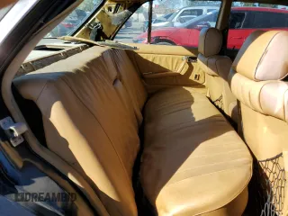 1984 Mercedes-Benz 300 D с VIN WDBAB33A5EA138282, выставлен на аукционе Copart как лот 88987365 с пробегом 249 474 миль миль и Чистый • Clean title. История ставок и продаж доступна на DreamBid. Изображение 10.