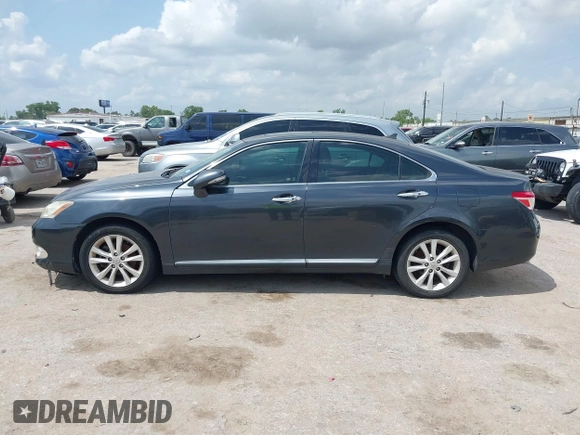 2011 Lexus ES 330 with VIN JTHBK1EG4B2457026, listed as a IAAI auction lot 42101564 with 193,871 mi miles and . Bid and sale history available at DreamBid. Image 14.