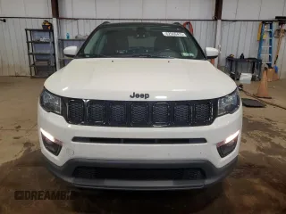2018 Jeep Compass Latitude с VIN 3C4NJDBB1JT394699, выставлен на аукционе Copart как лот 62566415 с пробегом 70 932 миль миль и Списание • Salvage title. История ставок и продаж доступна на DreamBid. Изображение 5.