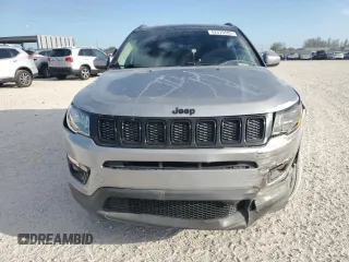 2018 Jeep Compass Altitude z VIN 3C4NJCBB7JT327535, wystawiony jako Copart lot #52670505 z przebiegiem 73 464 mil mil oraz Szkoda całkowita • Salvage title. Historia ofert i sprzedaży dostępna na DreamBid. Obrazek 5.