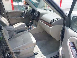 2006 Suzuki XL7 with VIN JS3TY92V264101711, listed as a IAAI auction lot 42612375 with 227,172 mi miles and . Bid and sale history available at DreamBid. Image 5.
