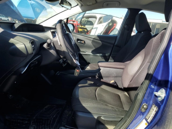 2017 Toyota Prius Two z VIN JTDKBRFU0H3055303, wystawiony jako Copart lot #56667295 z przebiegiem 106 515 mil mil oraz Szkoda całkowita • Salvage title. Historia ofert i sprzedaży dostępna na DreamBid. Obrazek 7.