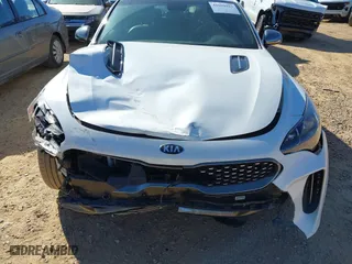 2019 Kia Stinger GT with VIN KNAE35LC8K6050559, listed as a IAAI auction lot 41699927 with 85,944 mi miles. Bid and sale history available at carsss.com. Image 6.