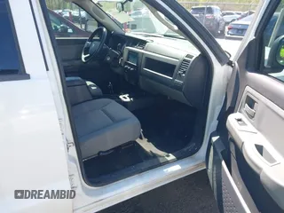 2008 Dodge Dakota с VIN 1D3HW38N38S581620, выставлен на аукционе IAAI как лот 41961741 с пробегом 133 760 миль миль и . История ставок и продаж доступна на DreamBid. Изображение 5.
