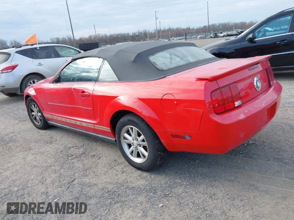 2007 Ford Mustang Deluxe with VIN 1ZVFT84N675296027, listed as a IAAI auction lot 41854793 with Not Provided miles and . Bid and sale history available at carsss.com. Image 3.