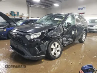 2021 Toyota RAV4 XLE with VIN 2T3P1RFV5MC164740, listed as a Copart auction lot 51618905 with 61,286 mi miles and Salvage title. Bid and sale history available at DreamBid. Image 1.
