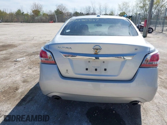 2015 Nissan Altima SL z VIN 1N4AL3AP2FC276525, wystawiony jako IAAI lot #42190347 z przebiegiem 223 582 mil mil oraz . Historia ofert i sprzedaży dostępna na DreamBid. Obrazek 16.