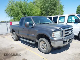 2006 Ford F-250 XL with VIN 1FTSX21P36EA09895, listed as a IAAI auction lot 42686302 with 230,401 mi miles and . Bid and sale history available at DreamBid. Image 1.