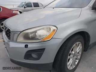2010 Volvo XC60 3.0T with VIN YV4992DZ6A2067349, listed as a IAAI auction lot 42013873 with 311,554 mi miles. Bid and sale history available at carsss.com. Image 12.