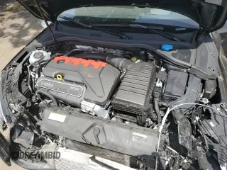 2024 Audi RS 3 z VIN WUAG4DGY5RA900327, wystawiony jako Copart lot #54953264 z przebiegiem Nie podano mil oraz Szkody całkowita. Historia ofert i sprzedaży dostępna na DreamBid. Obrazek 12.