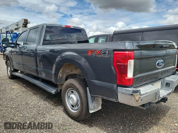 2019 Ford F-250 XL with VIN 1FT7W2BT3KEF53800, listed as a IAAI auction lot 42670822 with 180,316 mi miles and . Bid and sale history available at DreamBid. Image 30.