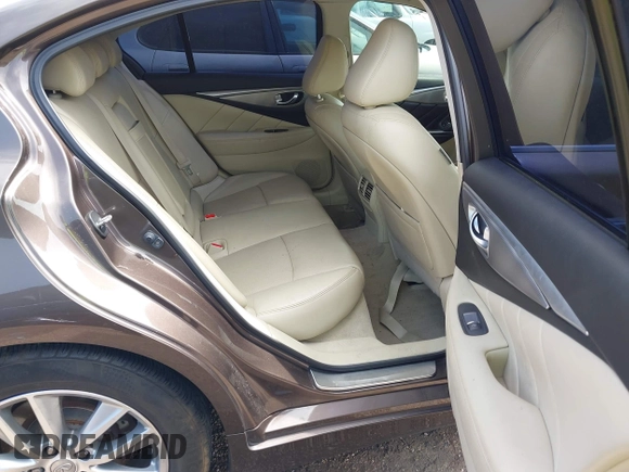 2014 Infiniti Q50 Sport with VIN JN1BV7ARXEM690925, listed as a IAAI auction lot 42163630 with 130,931 mi miles and . Bid and sale history available at carsss.com. Image 8.
