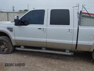 2009 Ford F-250 XL z VIN 1FTSW21R89EA13708, wystawiony jako IAAI lot #41835218 z przebiegiem 303 693 mil mil oraz . Historia ofert i sprzedaży dostępna na DreamBid. Obrazek 15.
